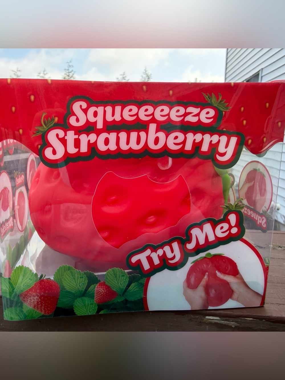 Squeeze Strawberry Squeeze